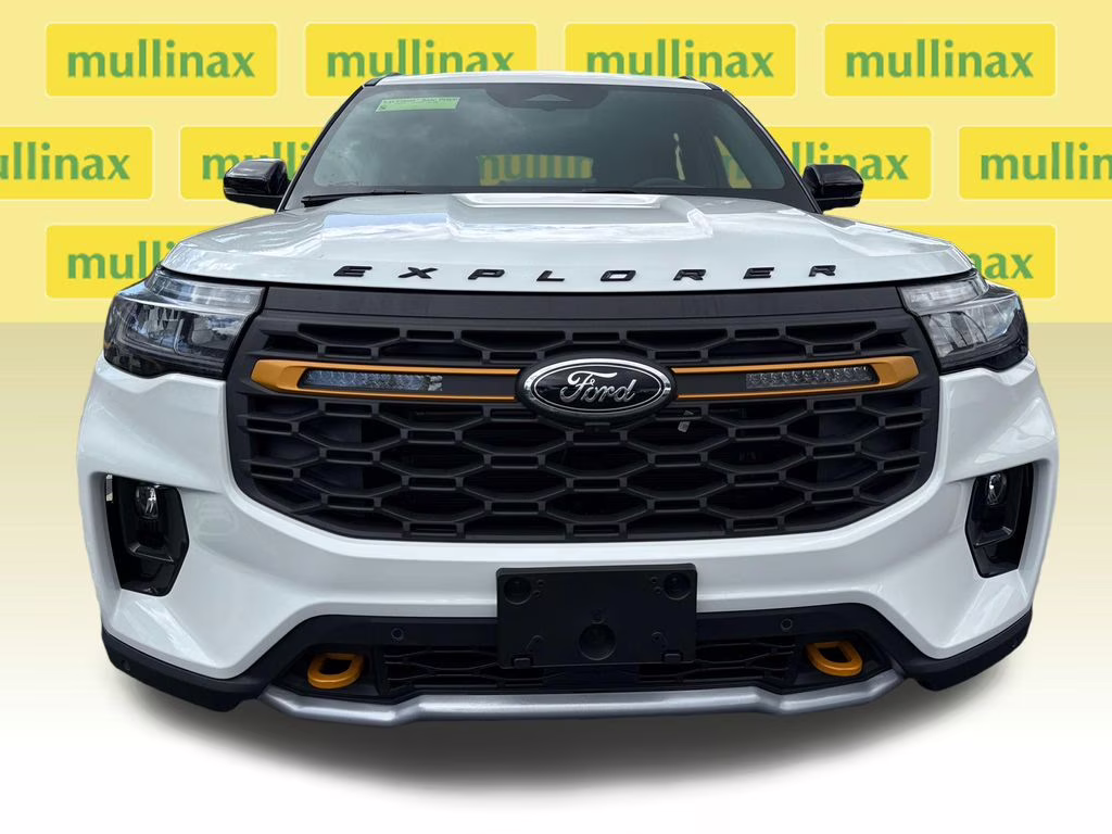 2026 Star White Metallic Tri-Coat Ford Explorer Tremor 4X4 SUV