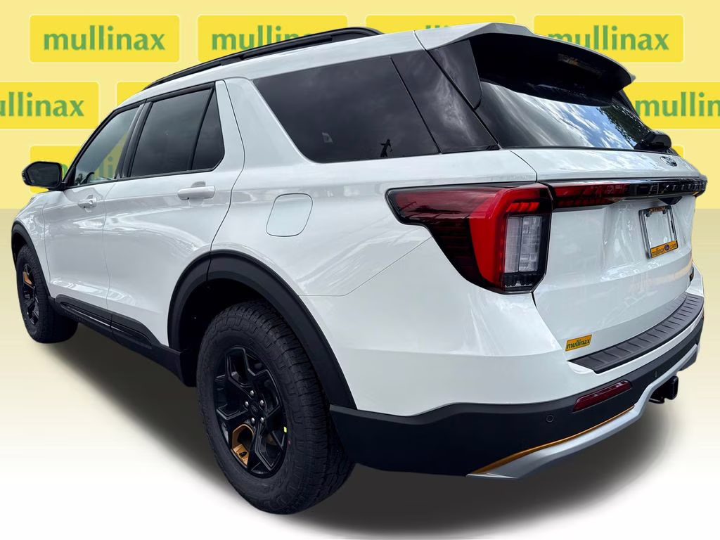 2026 Star White Metallic Tri-Coat Ford Explorer Tremor 4X4 SUV