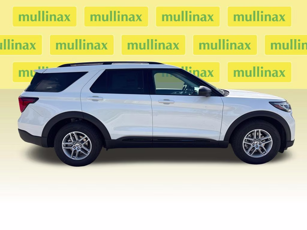 2026 White Ford Explorer Active RWD SUV