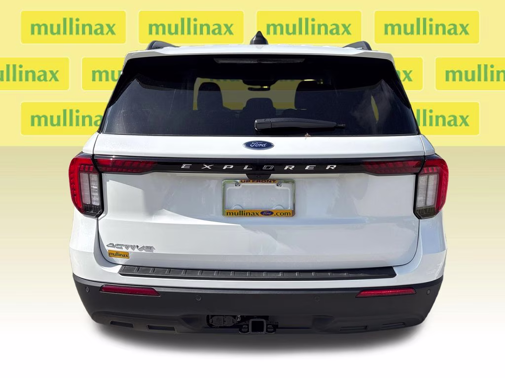 2026 White Ford Explorer Active RWD SUV