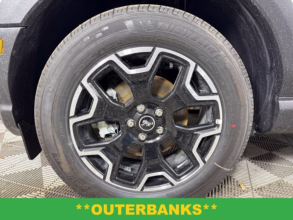 2026 Oxford White Ford Bronco Sport Outer Banks 4X4 SUV