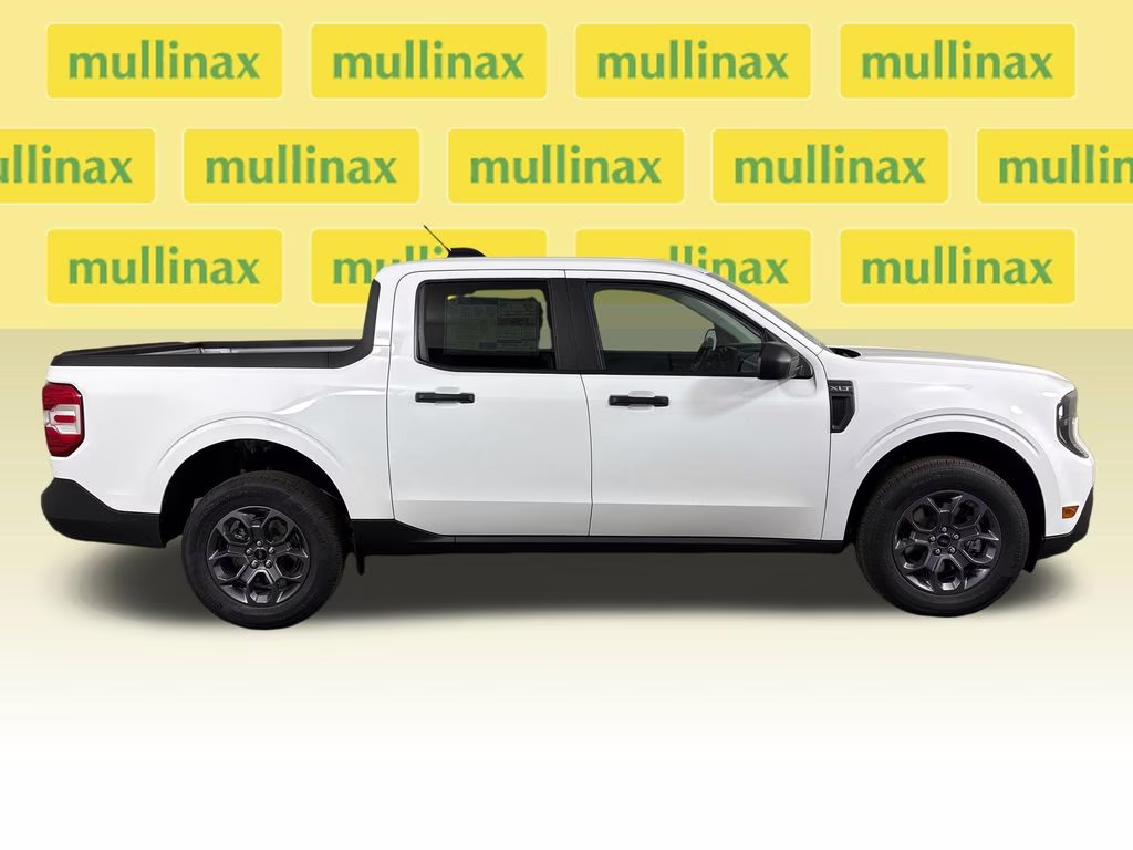 2026 Oxford White Ford Maverick XLT FWD Truck