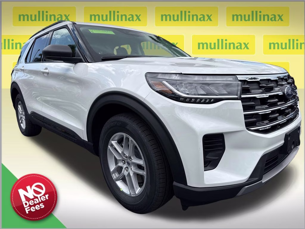 2026 Star White Metallic Tri-Coat Ford Explorer Active RWD SUV