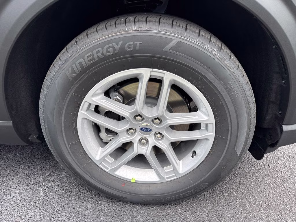 2026 Star White Metallic Tri-Coat Ford Explorer Active RWD SUV