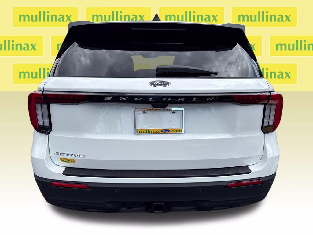 2026 Star White Metallic Tri-Coat Ford Explorer Active RWD SUV