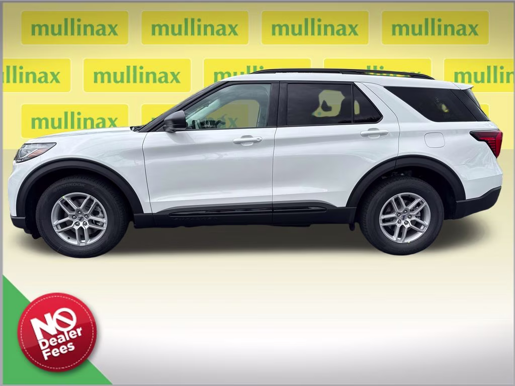 2026 Star White Metallic Tri-Coat Ford Explorer Active RWD SUV