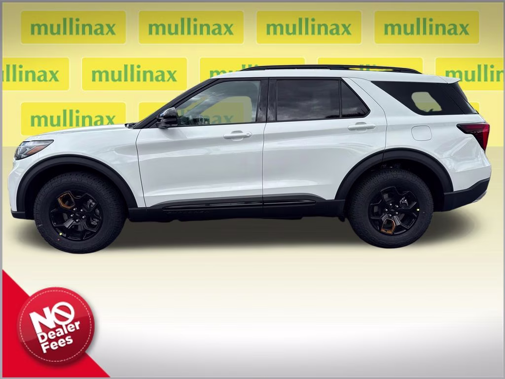 2026 Star White Metallic Tri-Coat Ford Explorer Tremor 4X4 SUV