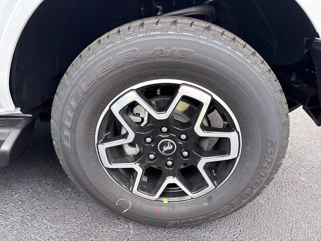 2026 Oxford White Ford Bronco Outer Banks 4X4 SUV