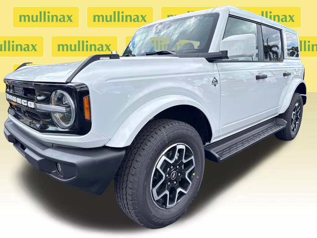 2026 Oxford White Ford Bronco Outer Banks 4X4 SUV
