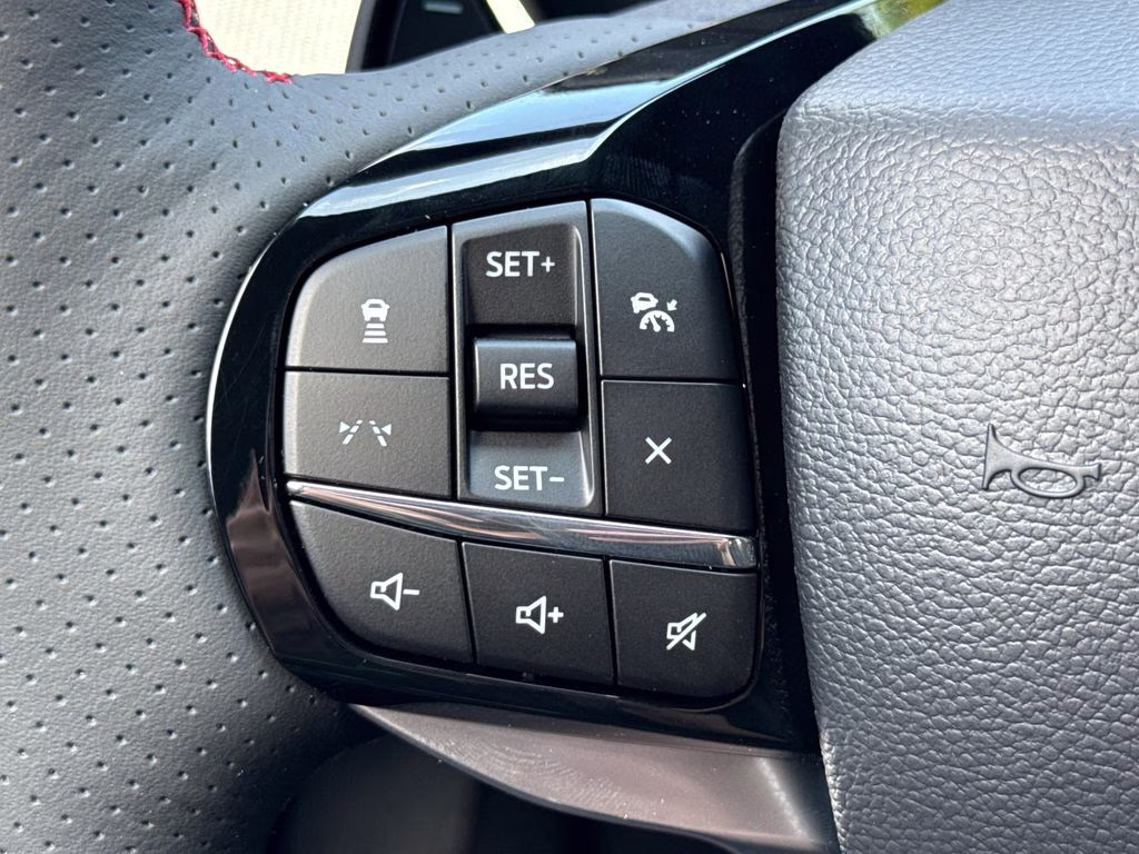 2026 Star White Metallic Tri-Coat Ford Explorer ST RWD SUV