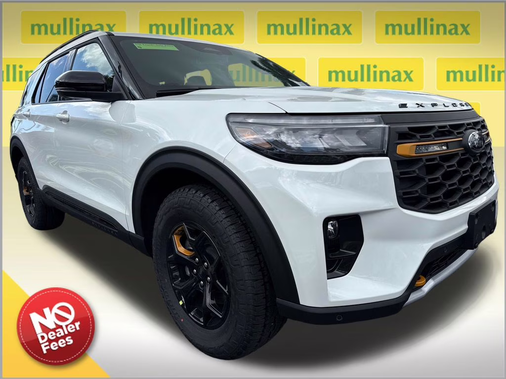 2026 Star White Metallic Tri-Coat Ford Explorer Tremor 4X4 SUV