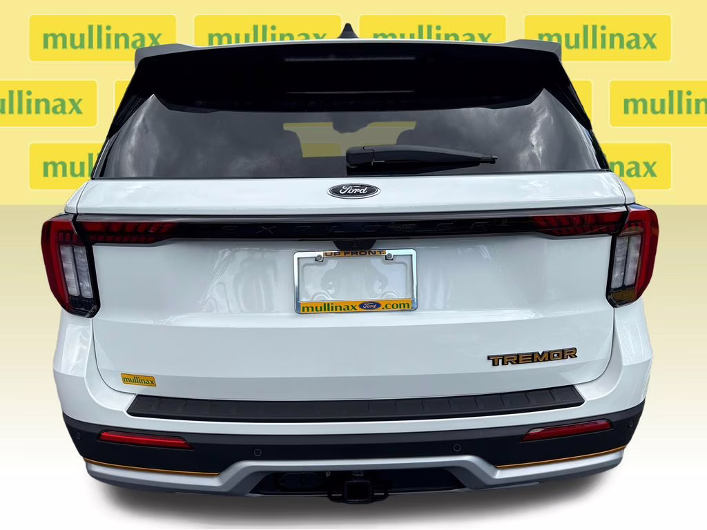 2026 Star White Metallic Tri-Coat Ford Explorer Tremor 4X4 SUV