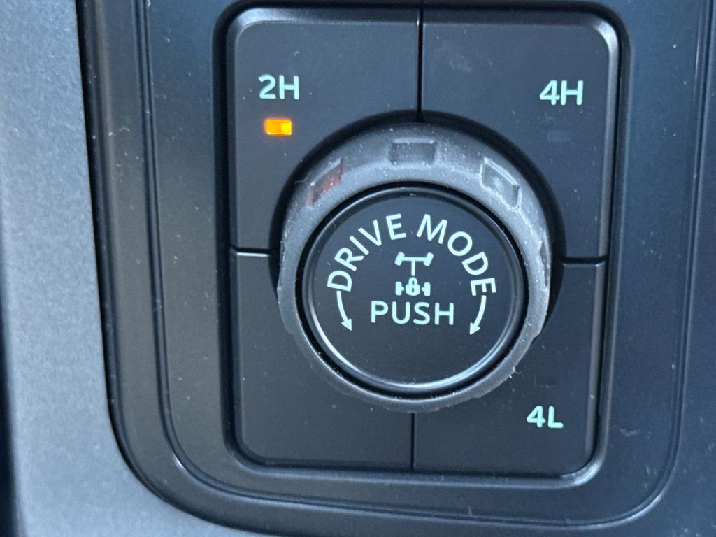 2026 Oxford White Ford F-150 XLT 4X4 Truck