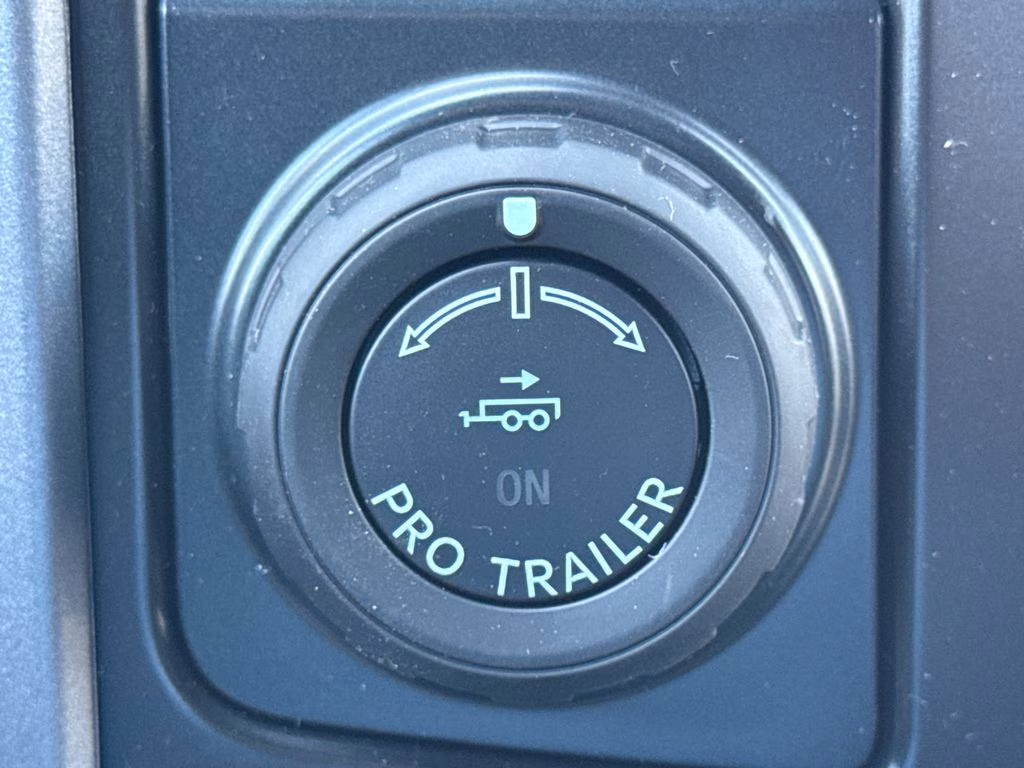 2026 Oxford White Ford F-150 XLT 4X4 Truck