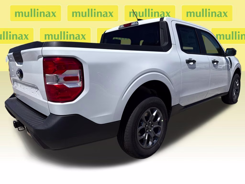 2026 Oxford White Ford Maverick XLT FWD Truck