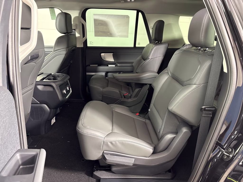 2026 Agate Black Metallic Ford Expedition Max Active RWD SUV