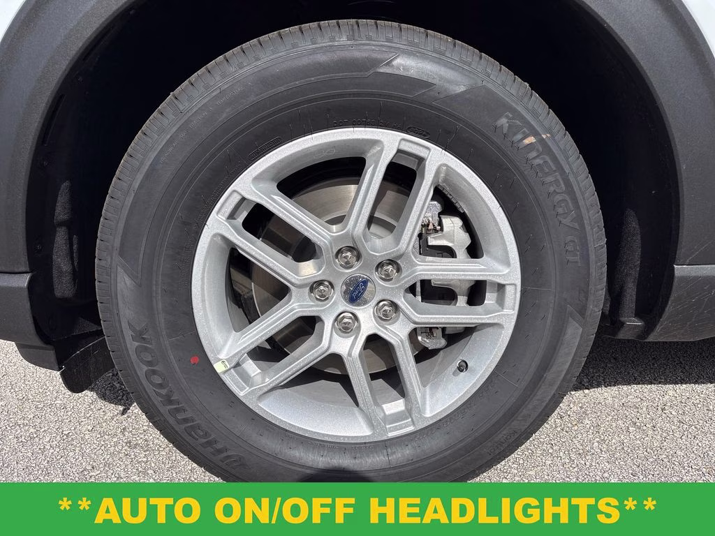 2026 Space White Metallic Ford Explorer Active RWD SUV
