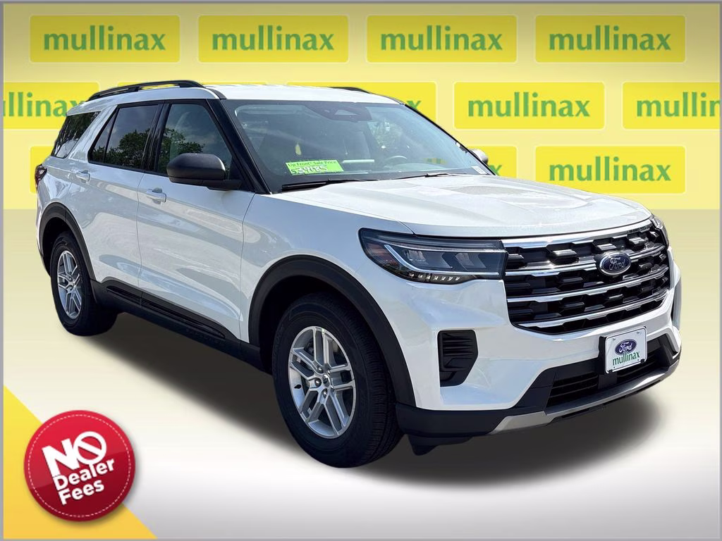2026 Star White Metallic Tri-Coat Ford Explorer Active RWD SUV