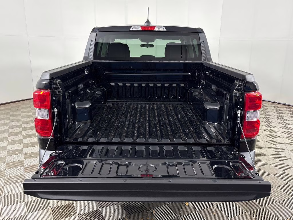 2026 Shadow Black Ford Maverick XL FWD Truck
