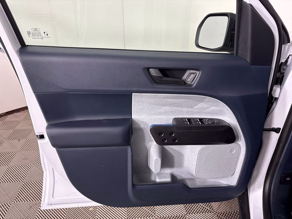 2026 Oxford White Ford Maverick XLT FWD Truck