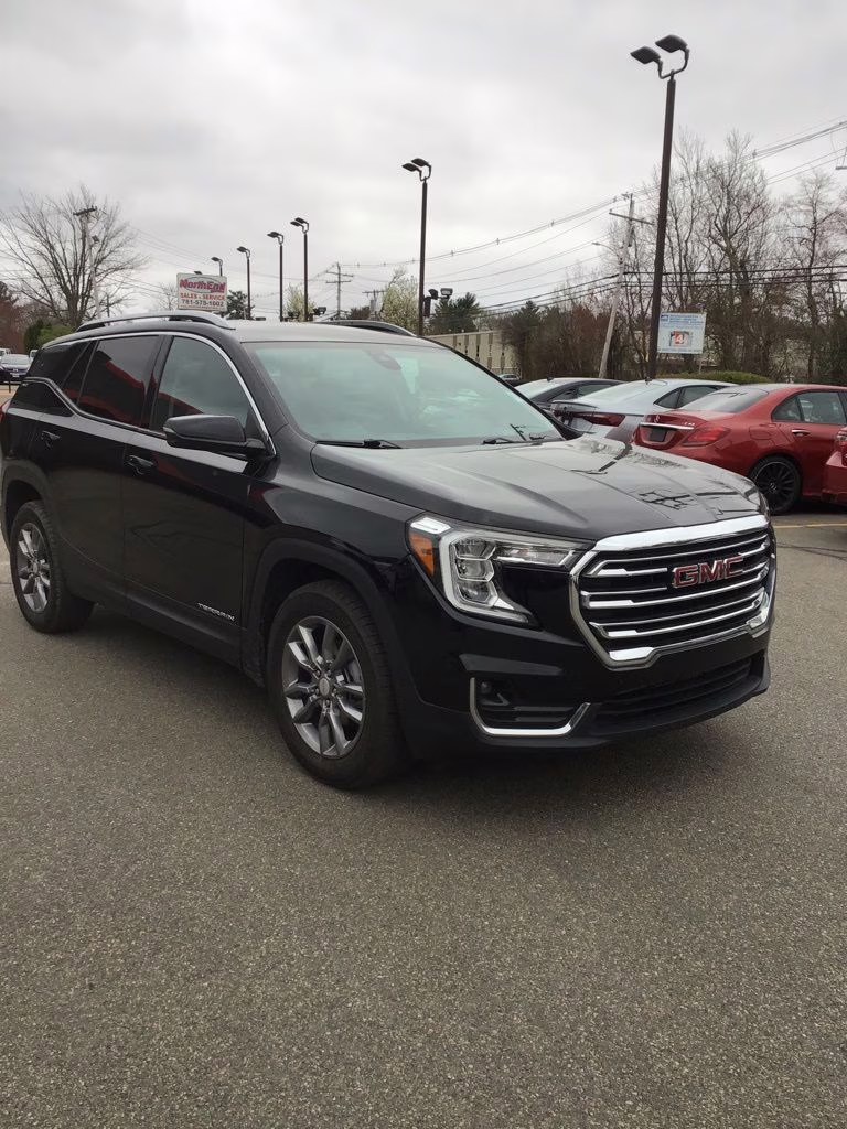 2024 Ebony Twilight Metallic GMC Terrain SLT AWD SUV