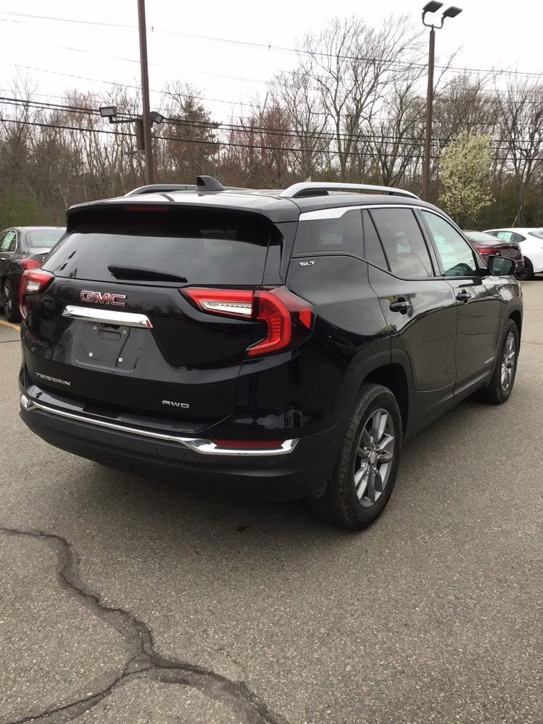 2024 Ebony Twilight Metallic GMC Terrain SLT AWD SUV
