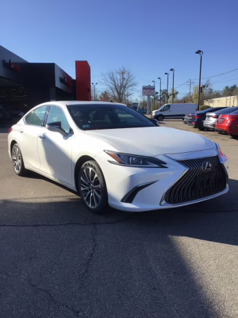 2020 White Pearl Lexus ES 350 FWD Sedan