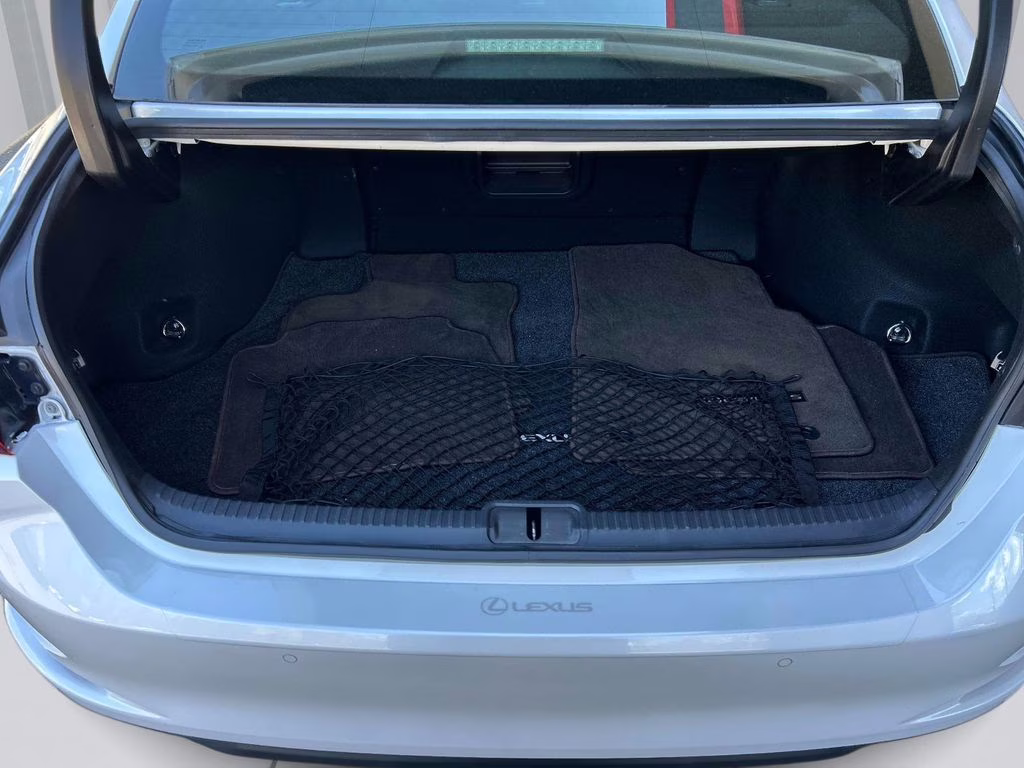 2020 White Pearl Lexus ES 350 FWD Sedan