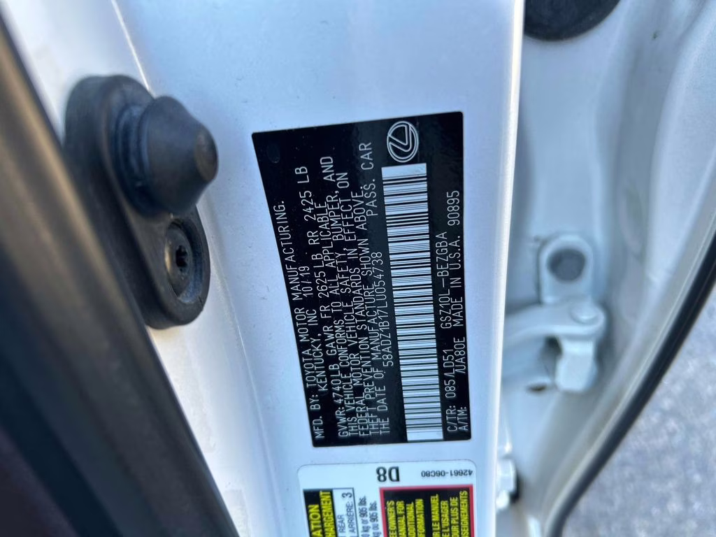 2020 White Pearl Lexus ES 350 FWD Sedan