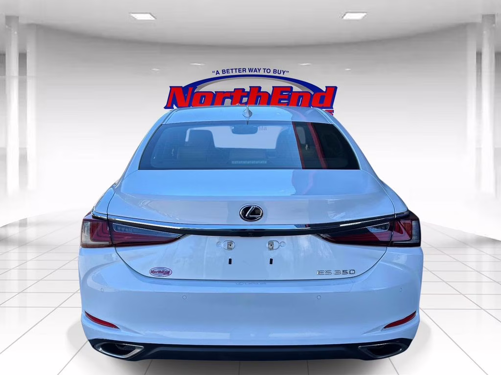 2020 White Pearl Lexus ES 350 FWD Sedan