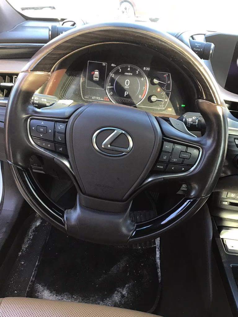 2020 White Pearl Lexus ES 350 FWD Sedan