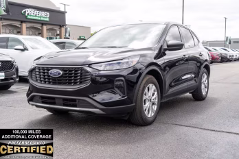2025 Black Metallic Ford Escape Active FWD SUV