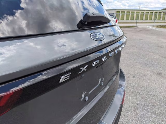 2026 Carbonized Gray Metallic Ford Explorer Active RWD SUV