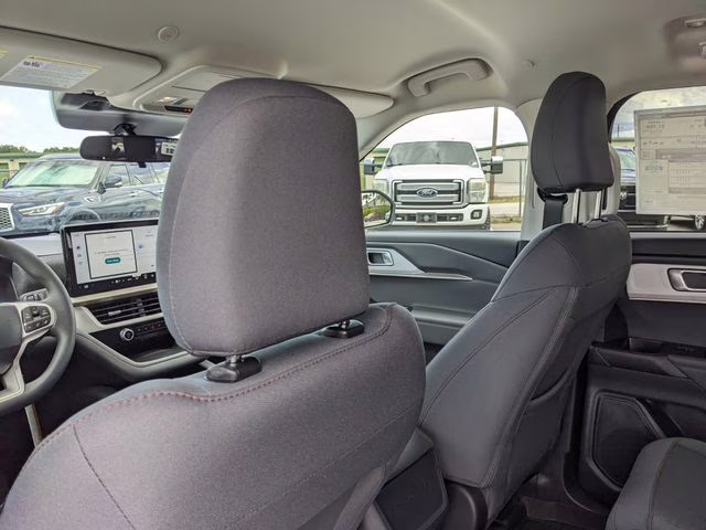 2026 Star White Metallic Tri-Coat Ford Explorer Active RWD SUV