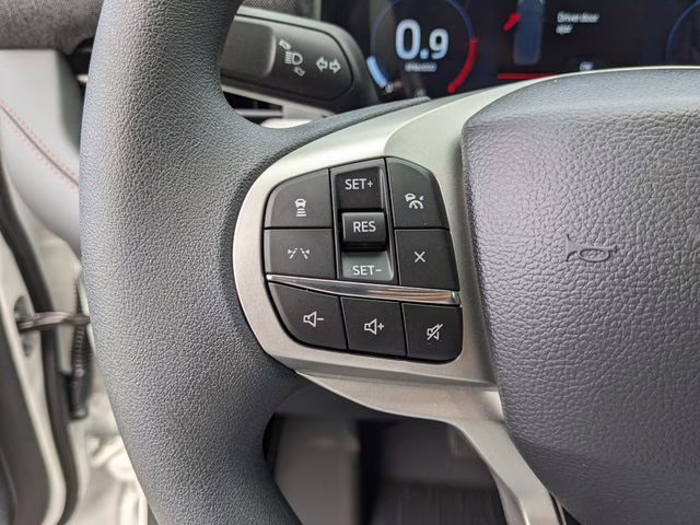 2026 Star White Metallic Tri-Coat Ford Explorer Active RWD SUV