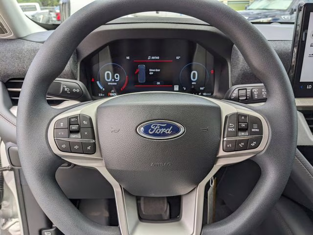 2026 Star White Metallic Tri-Coat Ford Explorer Active RWD SUV