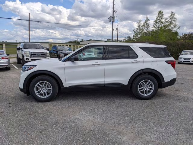 2026 Star White Metallic Tri-Coat Ford Explorer Active RWD SUV