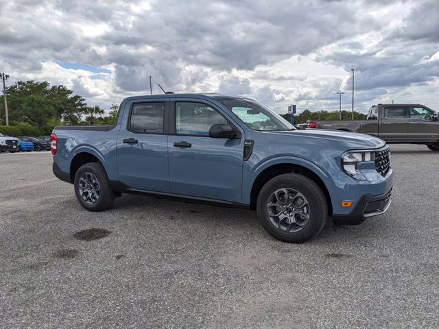 2026 Azure Gray Metallic Tri-Coat Ford Maverick XLT FWD Truck