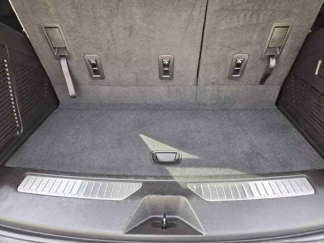 2022 Dark Ash Metallic Chevrolet Tahoe Z71 4X4 SUV
