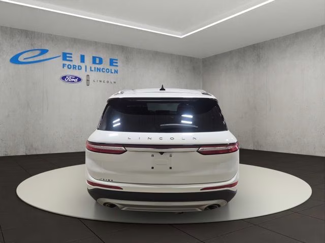 2023 Pristine White Metallic Tri-Coat Lincoln Corsair Reserve AWD SUV