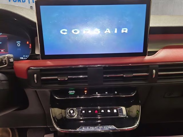 2023 Pristine White Metallic Tri-Coat Lincoln Corsair Reserve AWD SUV