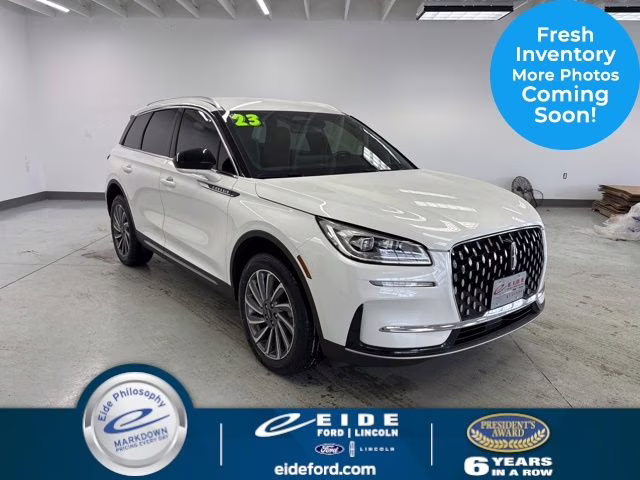 2023 White Lincoln Corsair Reserve AWD SUV
