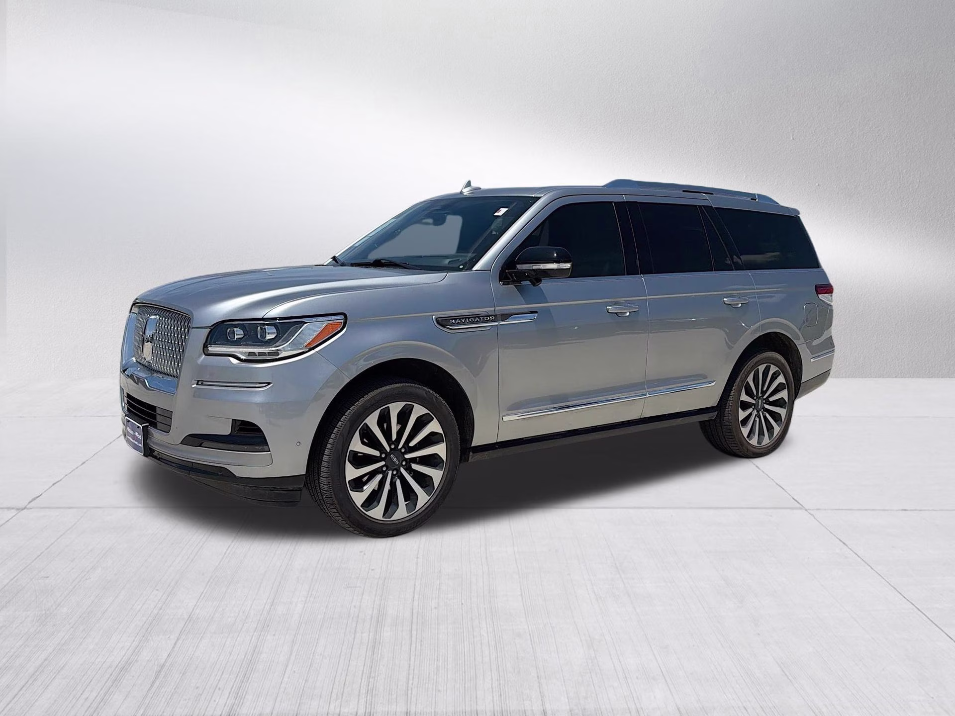 2024 Diamond Red Metallic Tinted Clearcoat Lincoln Navigator Reserve 4X4 SUV