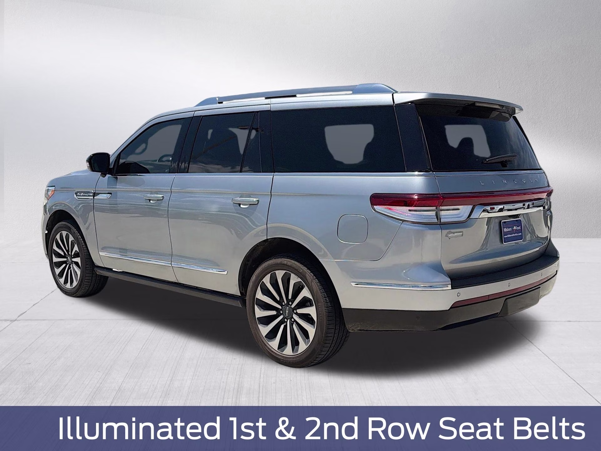 2024 Diamond Red Metallic Tinted Clearcoat Lincoln Navigator Reserve 4X4 SUV