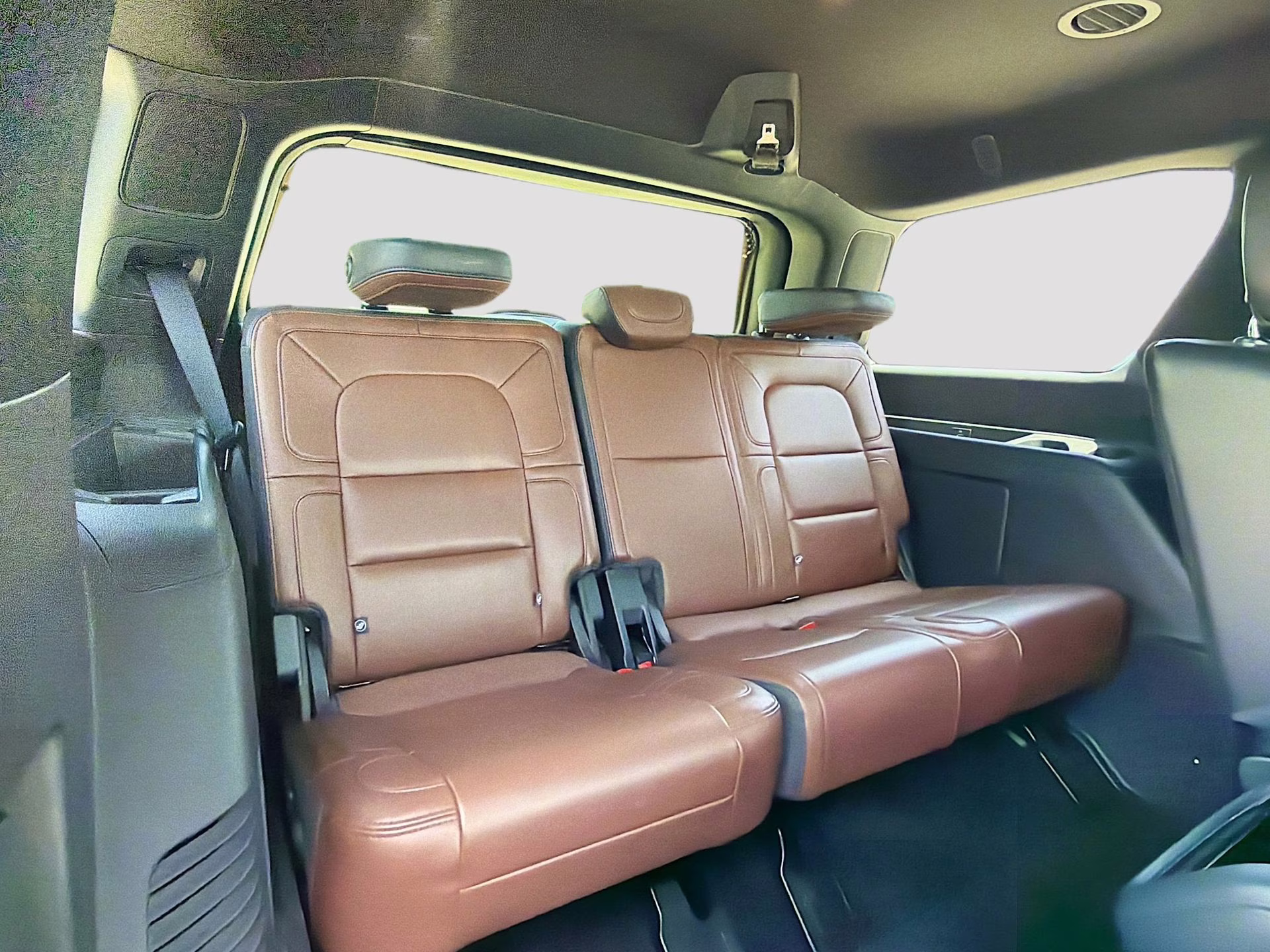 2024 Diamond Red Metallic Tinted Clearcoat Lincoln Navigator Reserve 4X4 SUV