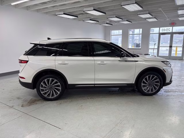 2023 White Lincoln Corsair Reserve AWD SUV