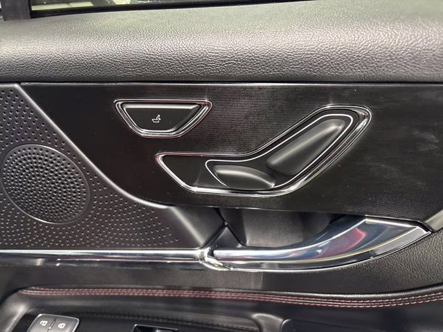 2023 White Lincoln Corsair Reserve AWD SUV