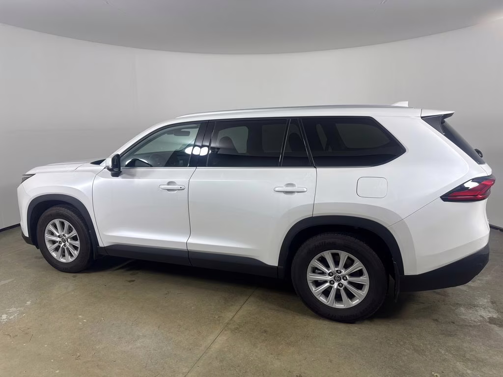 2024 Pearl Toyota Grand Highlander XLE AWD SUV