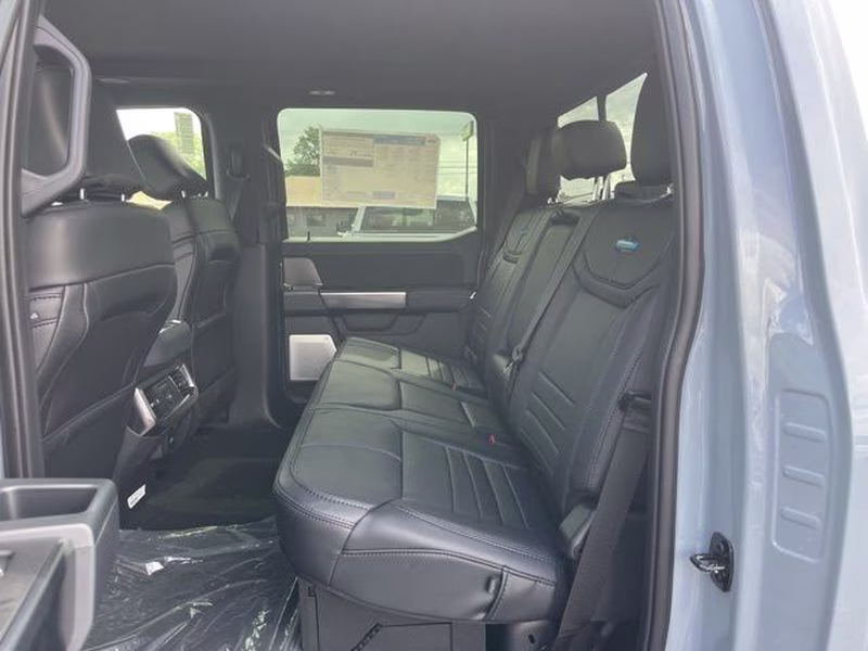 2026 Glacier Gray Metallic Tri-Coat Ford Super Duty F-350 DRW Platinum 4X4 Truck