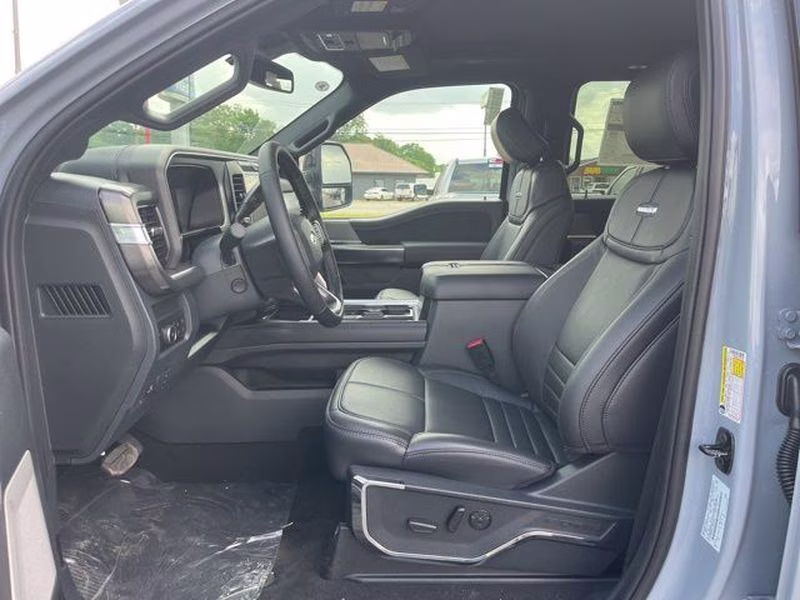 2026 Glacier Gray Metallic Tri-Coat Ford Super Duty F-350 DRW Platinum 4X4 Truck